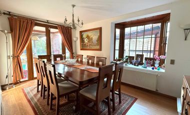 Casa en arriendo en LA REINA