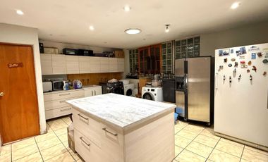 Casa en arriendo en LA REINA