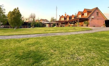 Casa en arriendo en LA REINA