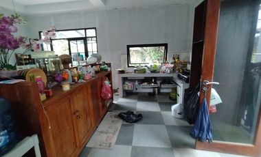 RUMAH MURAH 2LT DI DEPOK, HALAMAN LUAS, 5 KAMAR, BONUS KIOS JUALAN