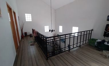 RUMAH MURAH 2LT DI DEPOK, HALAMAN LUAS, 5 KAMAR, BONUS KIOS JUALAN