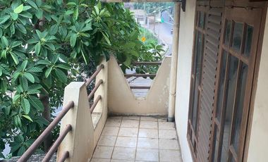 Dijual Cepat Rumah 2 Lantai Lokasi Strategis di Narogong Bekasi