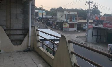 Dijual Cepat Rumah 2 Lantai Lokasi Strategis di Narogong Bekasi