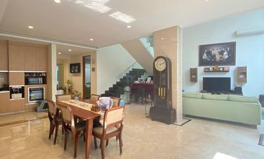 Turun Harga!! Rumah Mewah Ada Kolam Renang Di Pondok Indah Deakat Mall, Jakarta Selatan