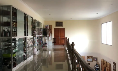 Rumah 2 Lt FULL FURNISHED di Graha Taman Bunga Raya Mijen Semarang