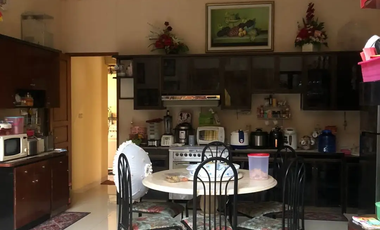 Rumah 2 Lt FULL FURNISHED di Graha Taman Bunga Raya Mijen Semarang