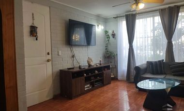 Casa en venta de 3 dormitorios c/ estacionamiento en Lomas de Eyzaguirre