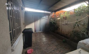 Casa en venta de 3 dormitorios c/ estacionamiento en Lomas de Eyzaguirre