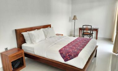 HUNIAN SEMI VILLA 3BR MODERN FURNISHED STARTEGIS DI JIMBARAN