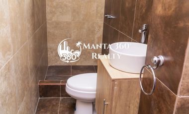 Venta de casa tipo villa en Los Gavilanes, Manta, Ecuador, cerca de la PUCE