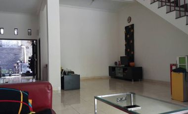 Rumah Asri dlm Perumahan Adem Asri Jalan Lebar di Barat Casagrande