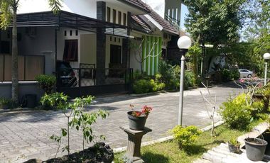 Rumah Asri dlm Perumahan Adem Asri Jalan Lebar di Barat Casagrande