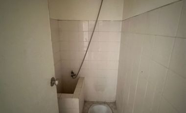 Rumah klasik Tenggilis utara 200m2 ada 4+1 kamar tidur semi furnish