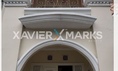 Rumah klasik Tenggilis utara 200m2 ada 4+1 kamar tidur semi furnish