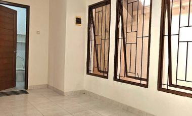 HOT SALE Rumah Murah Turun Harga di Emerald Bintaro Jaya lr13537