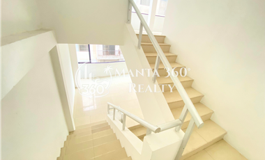 Venta de edificio comercial en el centro de Manta, Ecuador