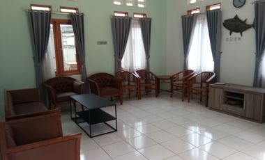 Rumah Semi Villa + Kebun Durian di Cibatu Purwakarta Dijual Murah