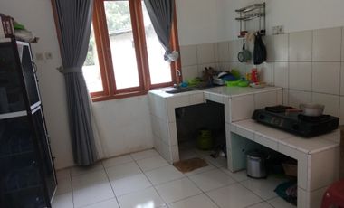 Rumah Semi Villa + Kebun Durian di Cibatu Purwakarta Dijual Murah