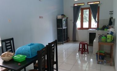 Rumah Semi Villa + Kebun Durian di Cibatu Purwakarta Dijual Murah
