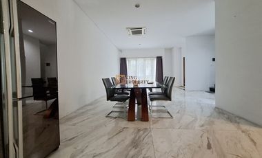 Jual Rumah 5 Lantai dgn Private Lift di Springhill Golf Residences Kemayoran Siap Huni