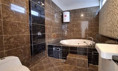 Jual Rumah 5 Lantai dgn Private Lift di Springhill Golf Residences Kemayoran Siap Huni