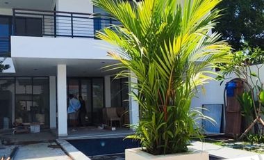 Di jual Brand New Villa Modern Lokasi di batur sari Sanur bali