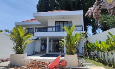 Di jual Brand New Villa Modern Lokasi di batur sari Sanur bali