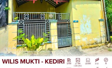 Rumah di perunamahan dekat RS Lirboyo Kediri