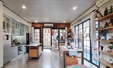 DIJUAL RUMAH DALAM TOWNHOUSE  NEW YORK LOFT STYLE CIPETE