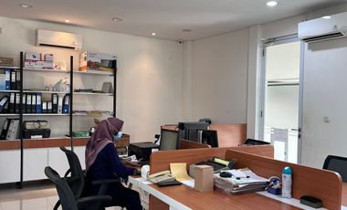 Gudang Murah Plus Kantor di Jalan Raya Kaliabang Dekat Harapan Indah