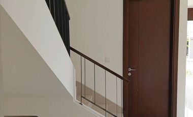 Sewa rumah baru 4 kamar podomoropark bandung