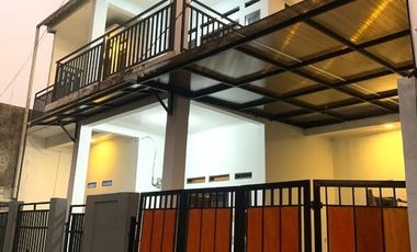 Rumah Mewah 2 Lantai Belakang Terminal Lama Pusat Kota Sukabumi