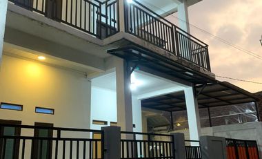 Rumah Mewah 2 Lantai Belakang Terminal Lama Pusat Kota Sukabumi