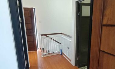 Rumah 2 Lantai Murah Di dalam Komplek 3 Menit Ke MCD Serpong Jaya