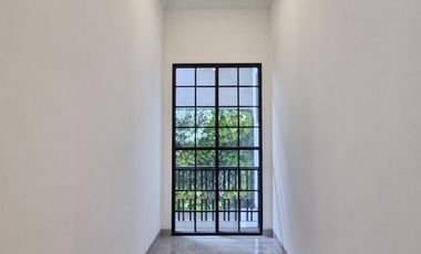 Rumah Mewah Tomang Luas 313m2 Siap Huni Boulevard SHM Termurah