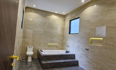 Rumah Mewah Tomang Luas 313m2 Siap Huni Boulevard SHM Termurah
