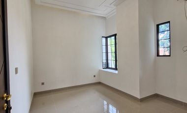 Rumah Mewah Tomang Luas 313m2 Siap Huni Boulevard SHM Termurah