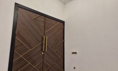 Rumah Mewah Tomang Luas 313m2 Siap Huni Boulevard SHM Termurah