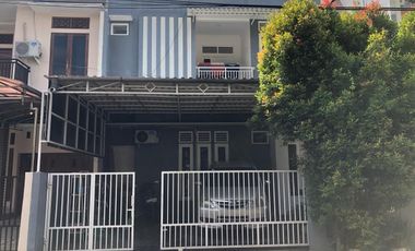 Rumah Bagus Nyaman 2 Lt Di Perumahan Cluster Ada Security Dalam Kota