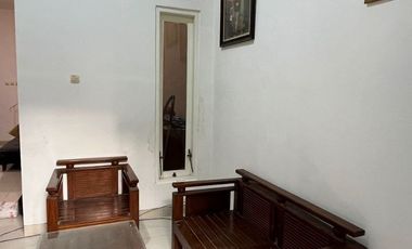 Rumah Bagus Nyaman 2 Lt Di Perumahan Cluster Ada Security Dalam Kota