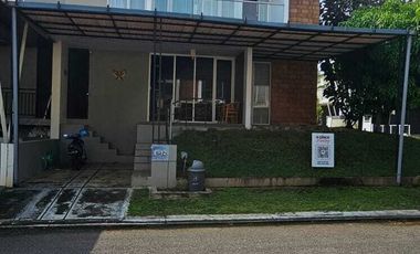 RUMAH MEWAH ELEGAN SUASANA NYAMAN DAN TENANG DI BSB CITY IVY PARK