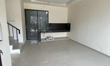 Disewakan Rumah Hadap Utara Cluster Golden Stone By Rumah Chinida