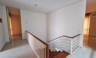 Semi Furnish Rumah Minimalis di Citraland Green Lake Harga Nego