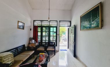 Rumah Nyaman & Luas Di Banjarsari Solo Kota