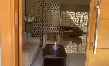 Sewa Rumah Pakuwon Indah Full Furnished 400m2 Bagus Murah