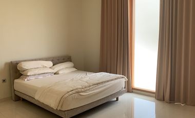 Sewa Rumah Pakuwon Indah Full Furnished 400m2 Bagus Murah