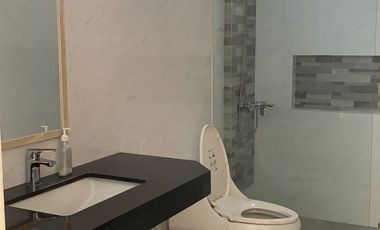 Sewa Rumah Pakuwon Indah Full Furnished 400m2 Bagus Murah