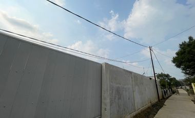 Rumah Villa + Kolam Renang di Kampung Bojong Purwakarta Dijual Murah