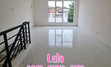 Ruko Santa Anna Gading Serpong Free Ppn Unit Baru! Hadap Jalan