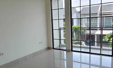 Rumah Green Village Cipondoh Disewakan 2 Lantai, Tangerang